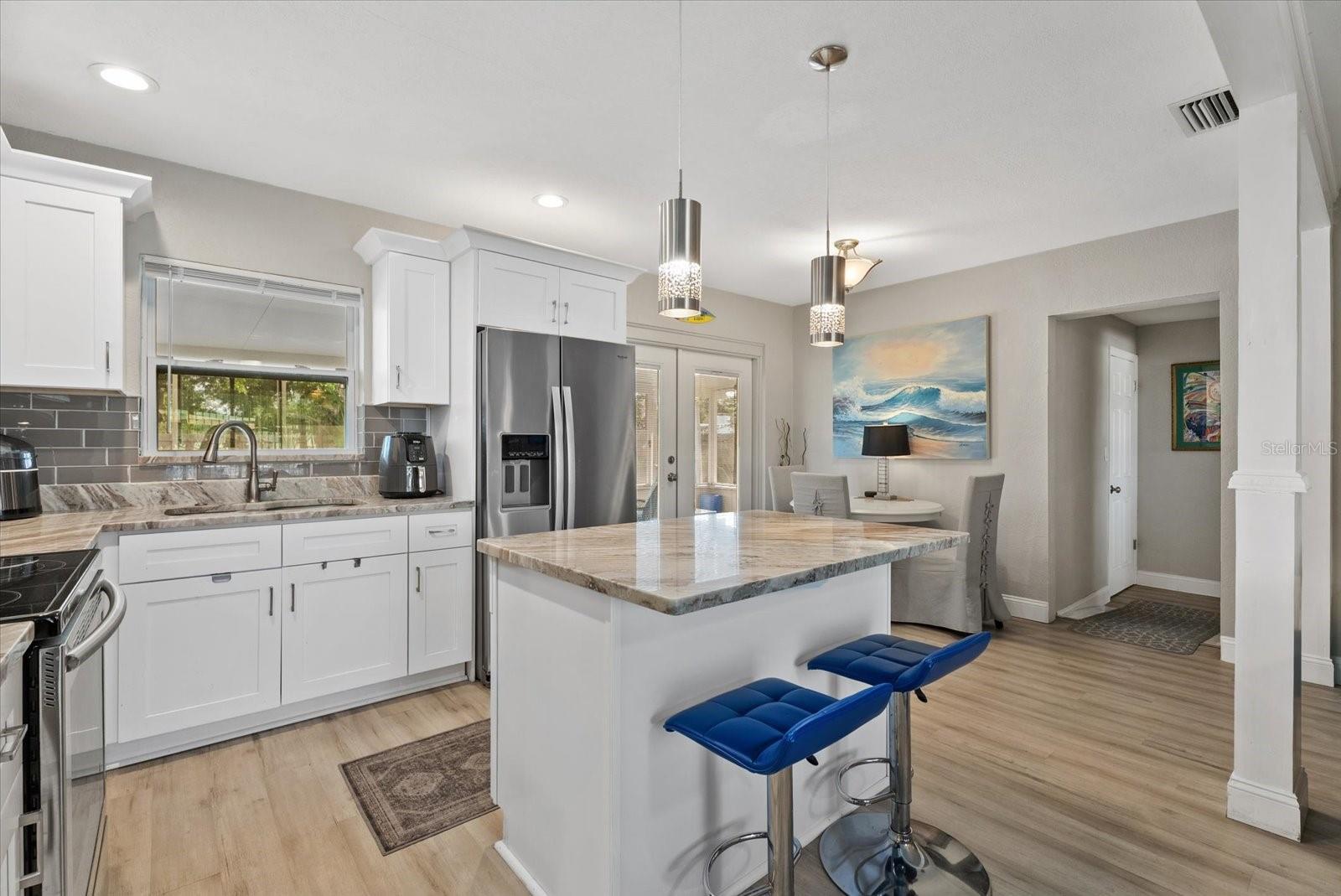 5766 37TH AVENUE N, St Petersburg, FL 33710