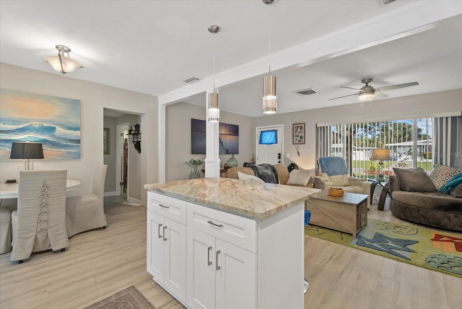 5766 37TH AVENUE N, St Petersburg, FL 33710