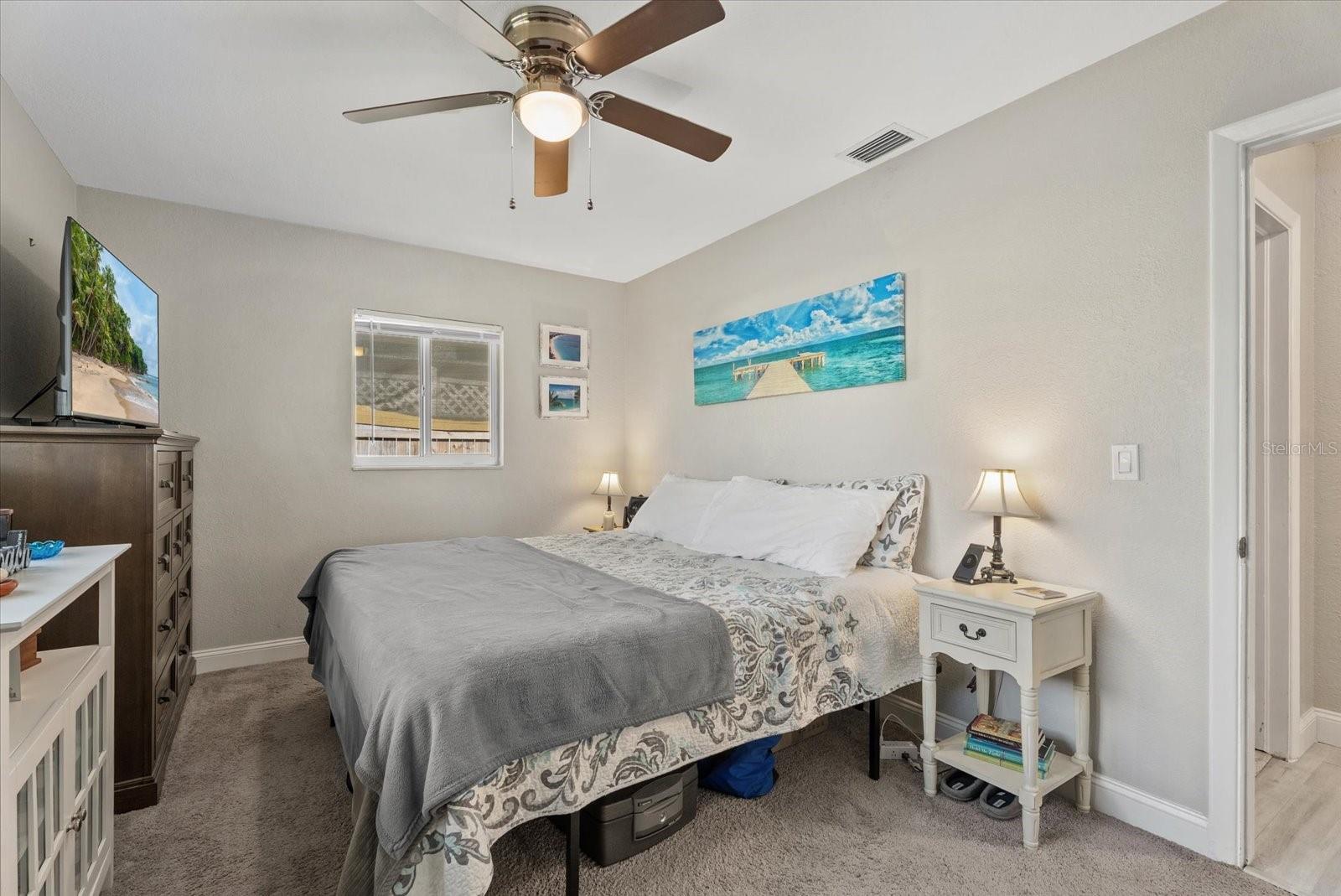 5766 37TH AVENUE N, St Petersburg, FL 33710