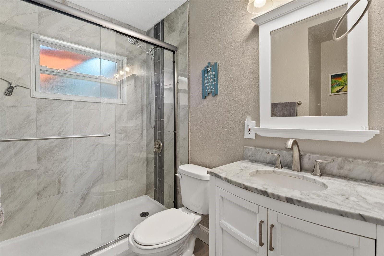5766 37TH AVENUE N, St Petersburg, FL 33710