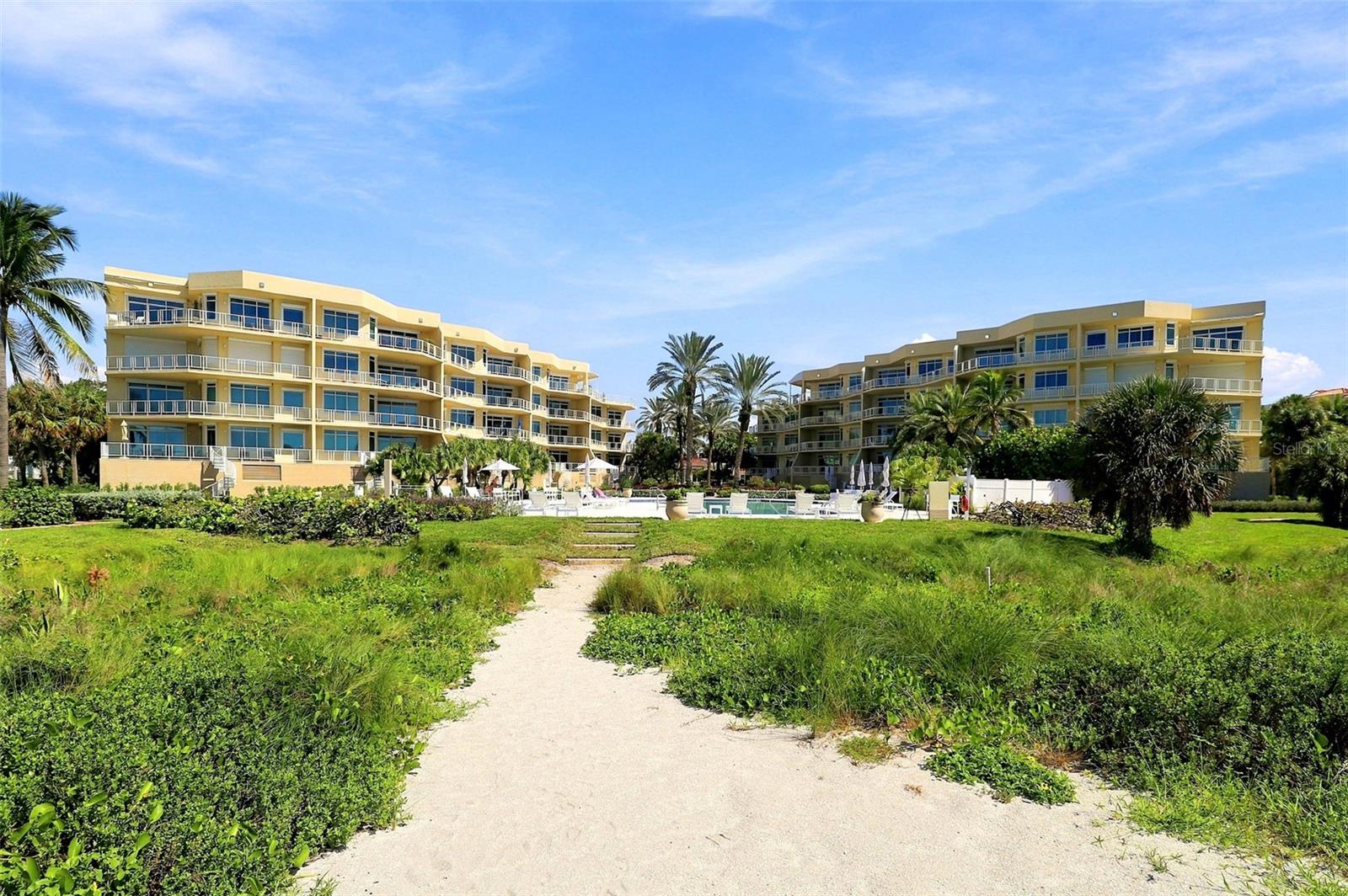 Easy access to the pristine beach and clear waters of the Gulf.