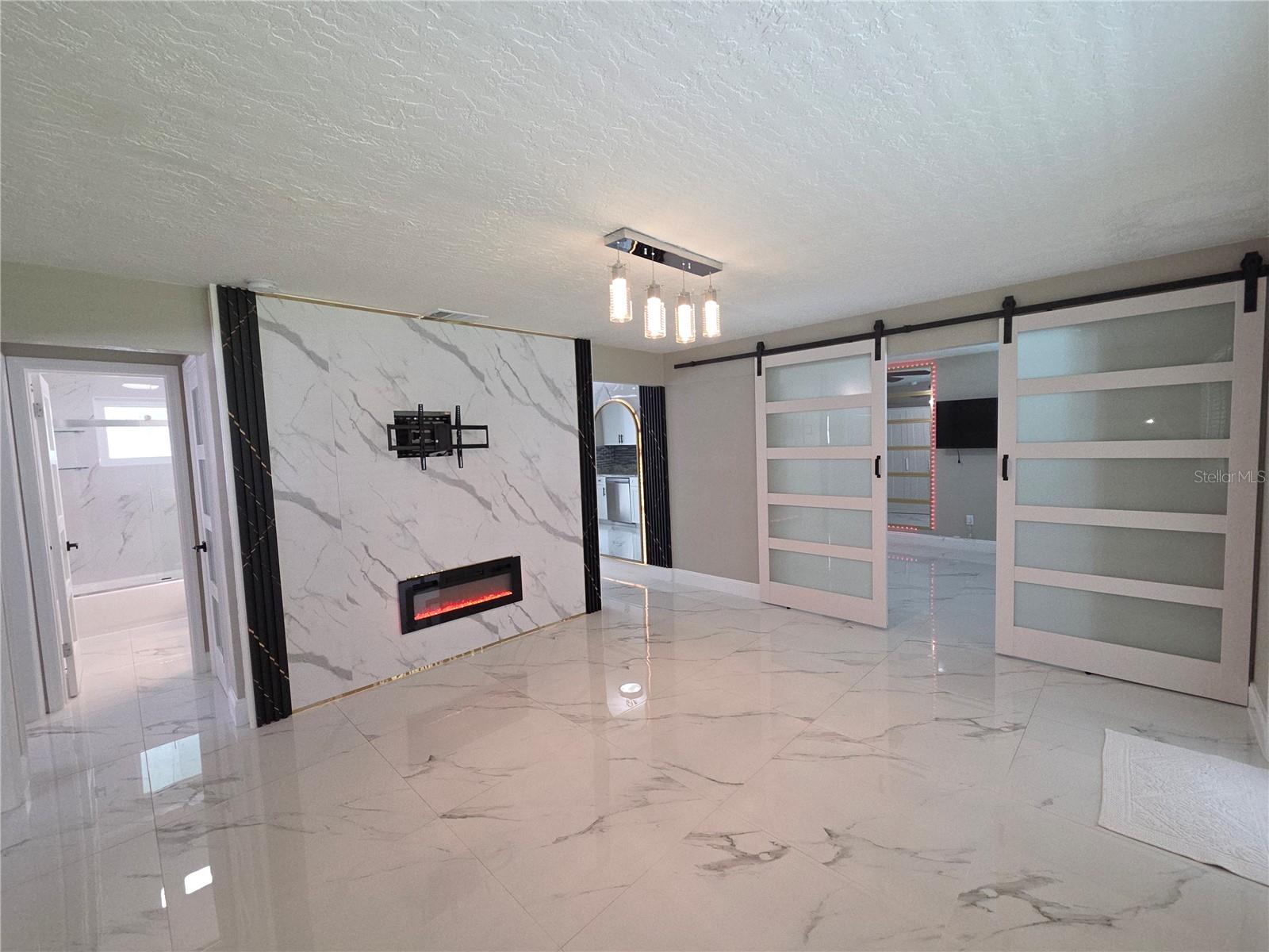 3129 BALDWIN AVENUE, Sarasota, FL 34232