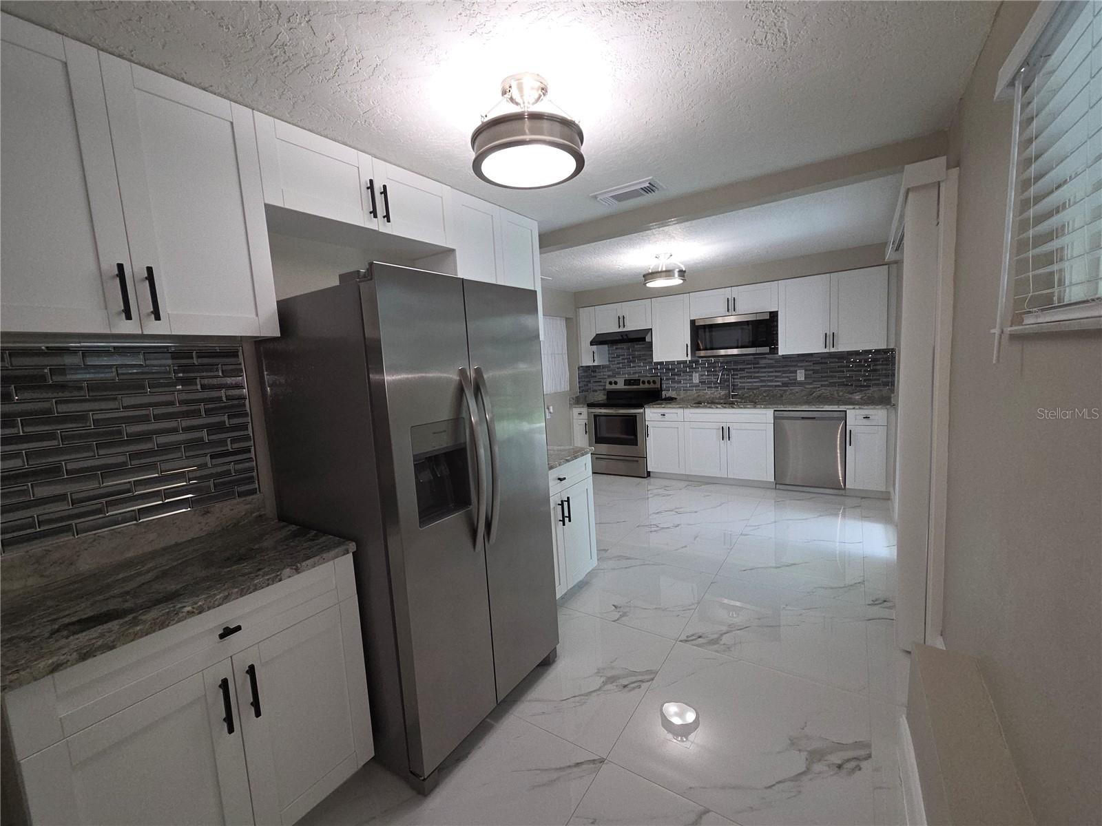 3129 BALDWIN AVENUE, Sarasota, FL 34232