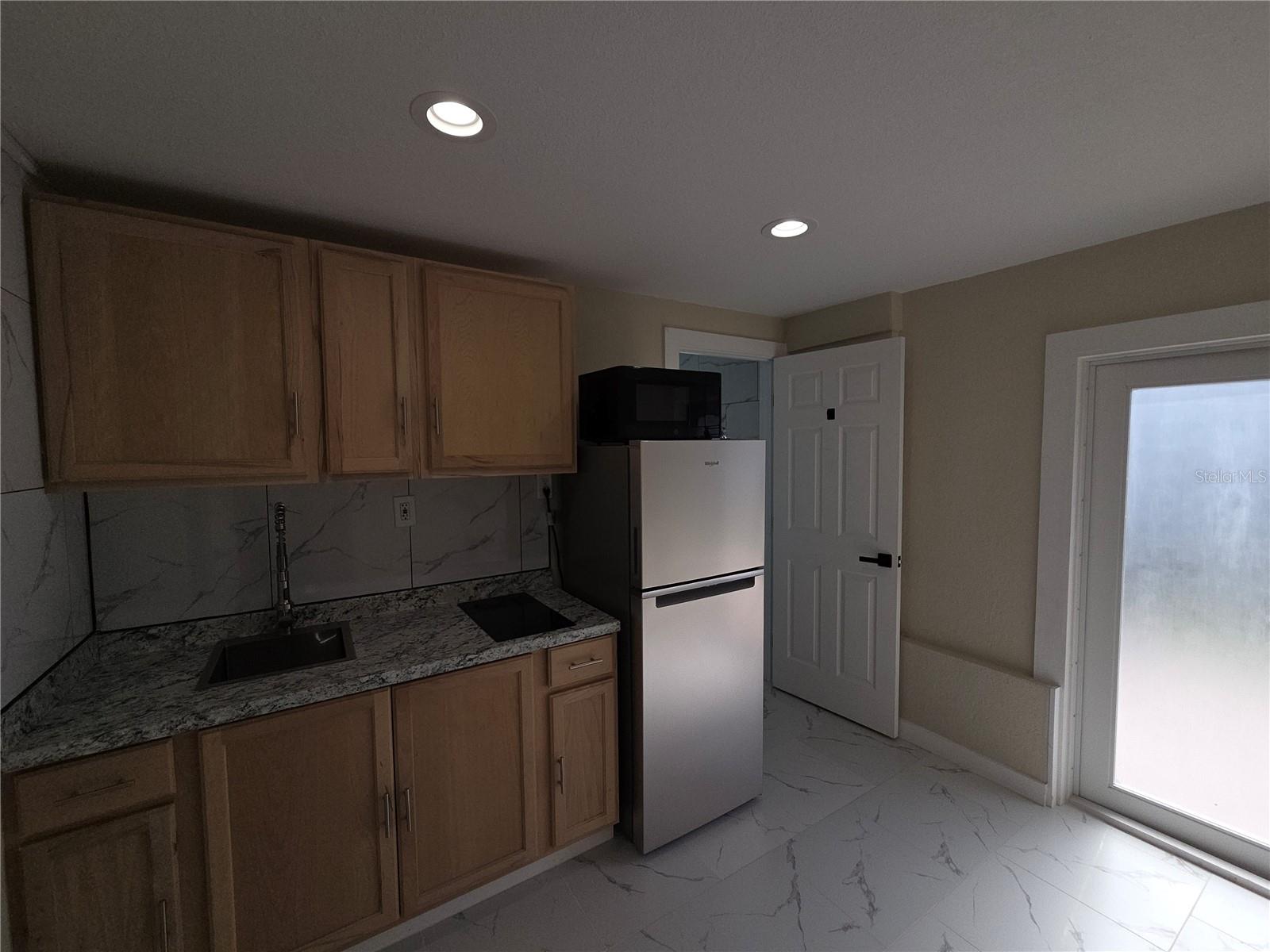 3129 BALDWIN AVENUE, Sarasota, FL 34232