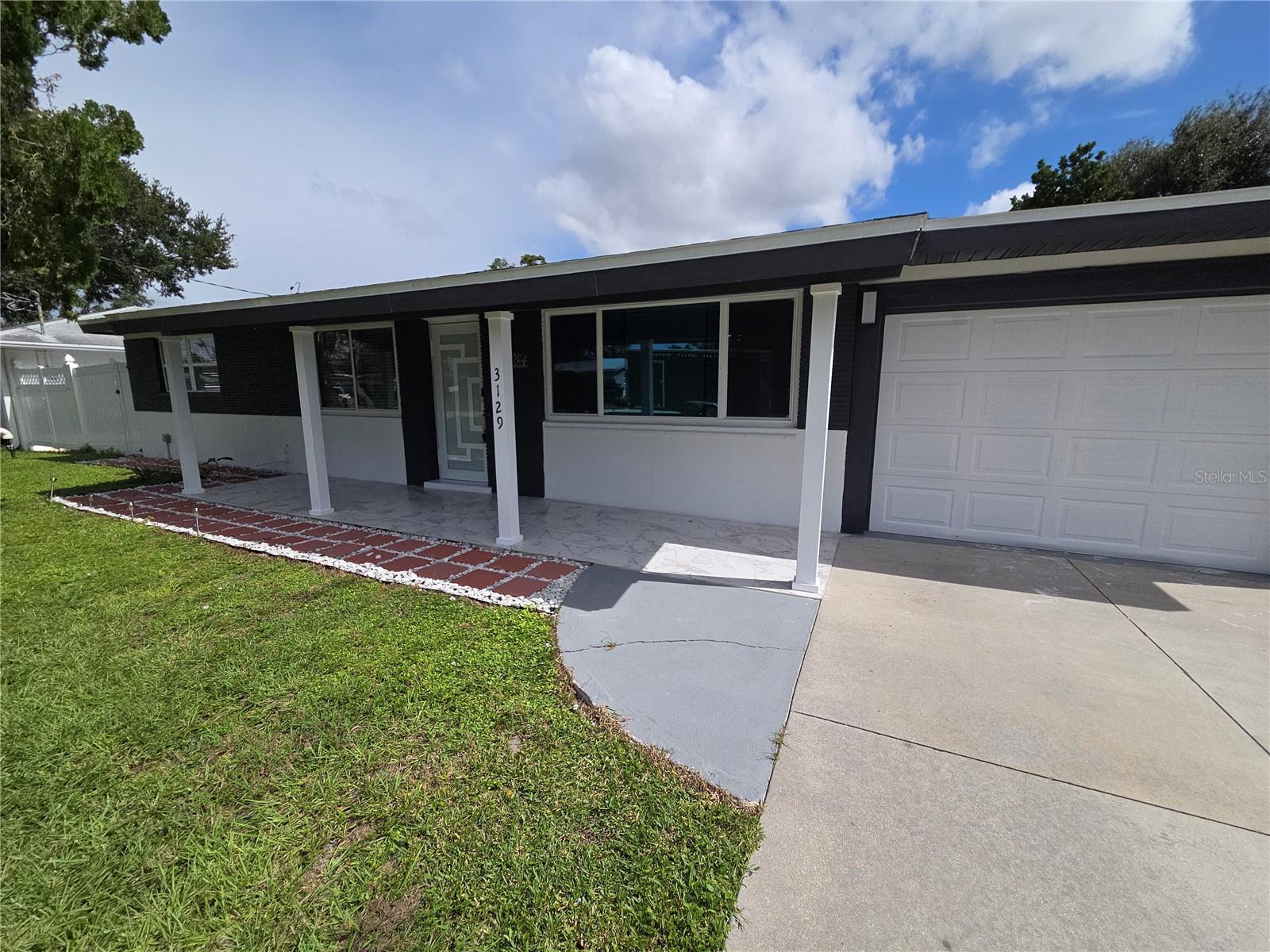 3129 BALDWIN AVENUE, Sarasota, FL 34232 3129 BALDWIN AVENUE, Sarasota, FL 34232