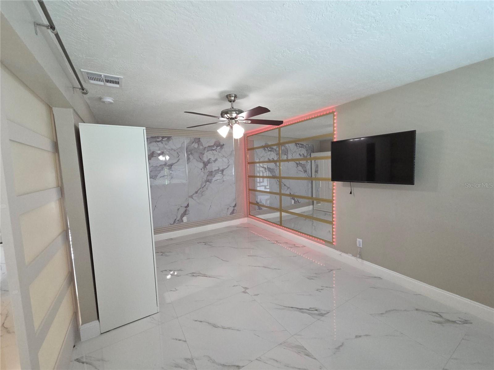 3129 BALDWIN AVENUE, Sarasota, FL 34232