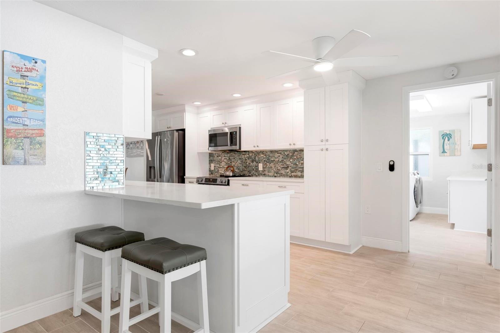 504 69TH STREET, Holmes Beach, FL 34217