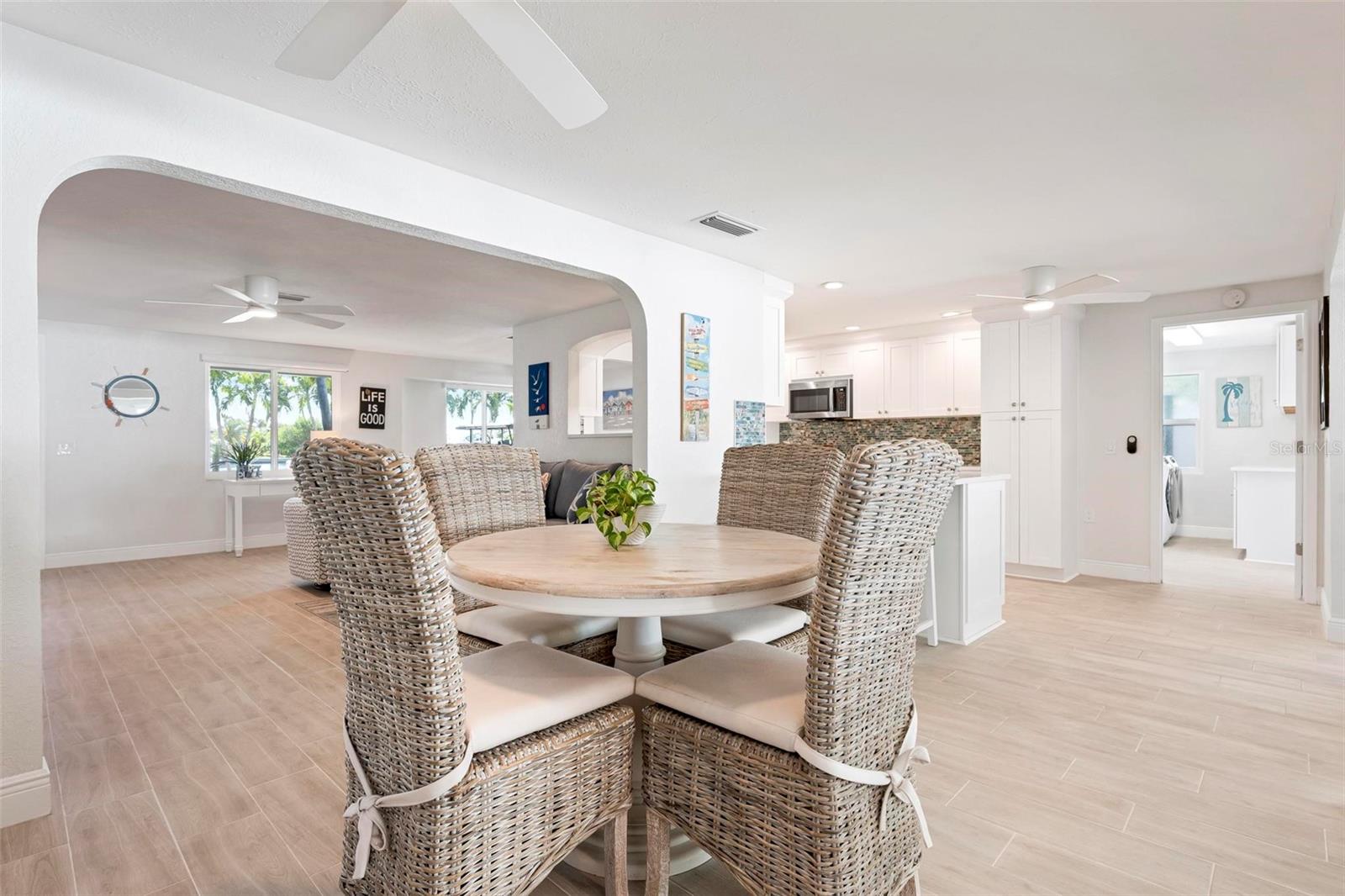 Breakfast area