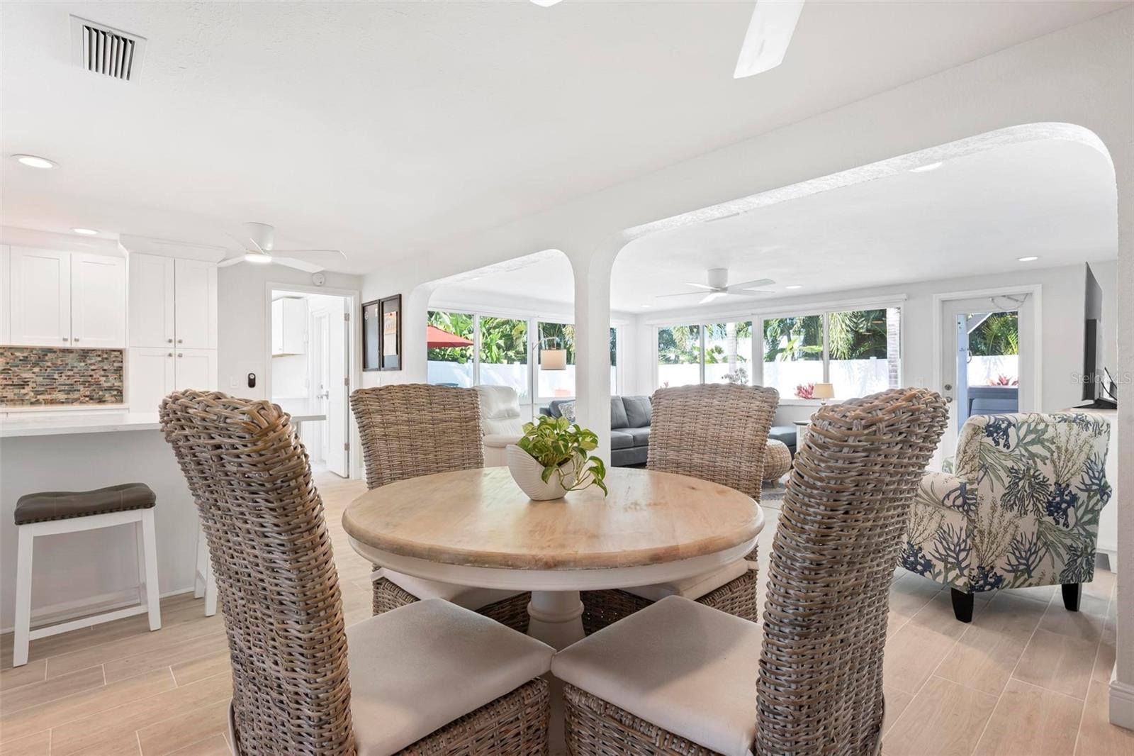 Breakfast area