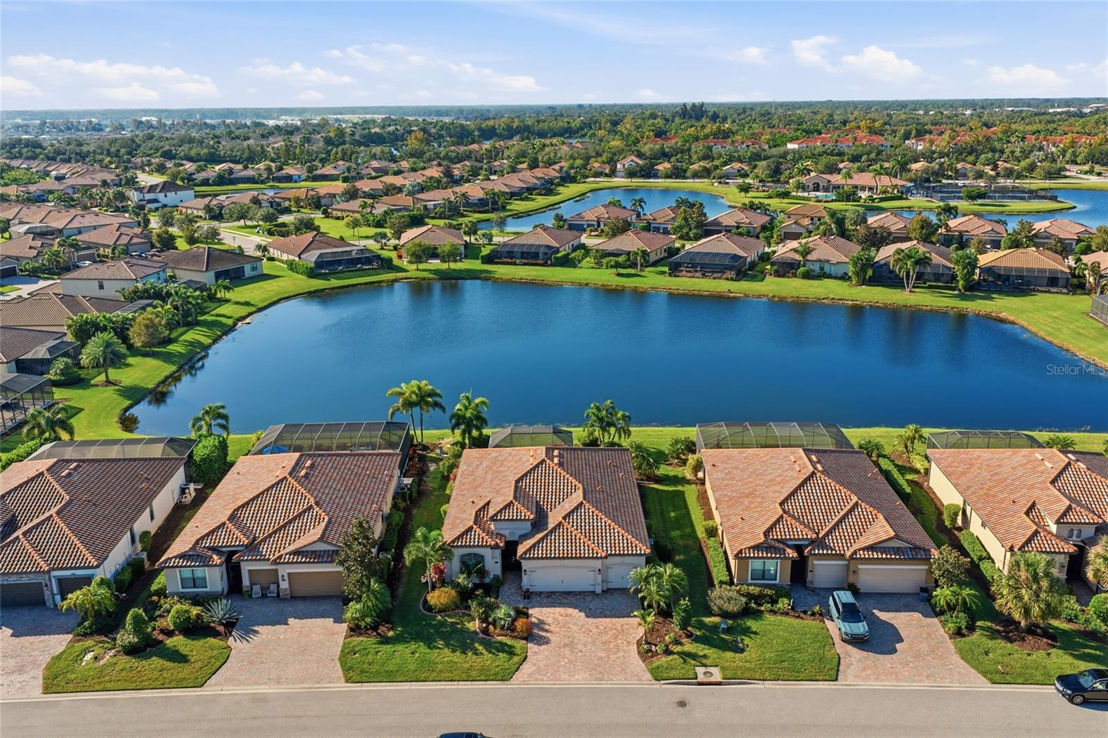 6726 ROOKERY LAKE DRIVE, Bradenton, FL 34212