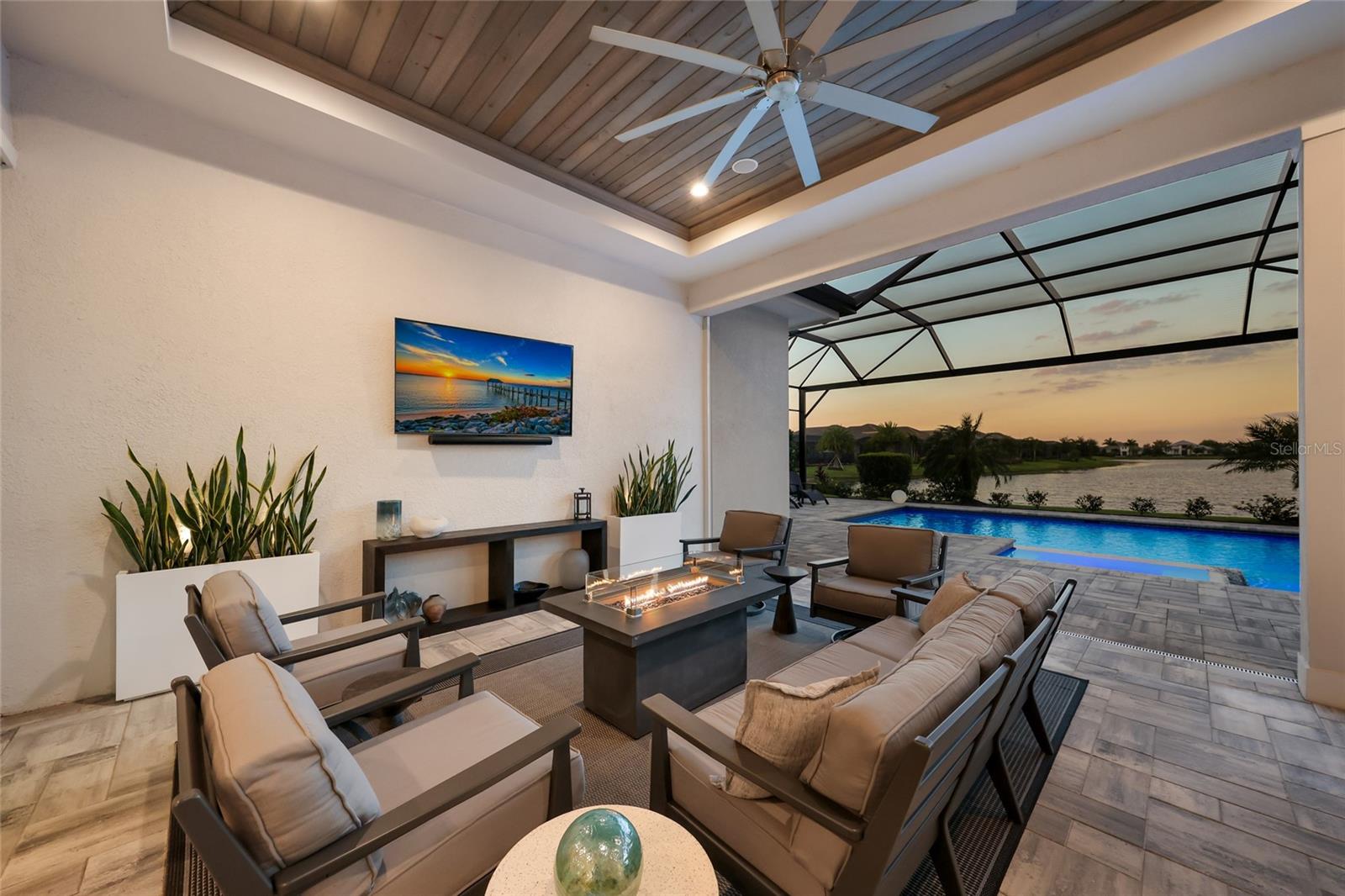 8281 PAVIA WAY, Lakewood Ranch, FL 34202