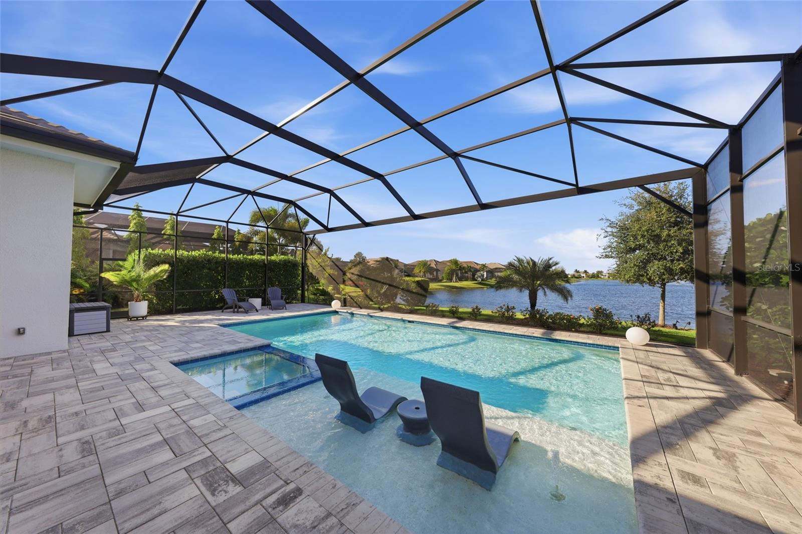 8281 PAVIA WAY, Lakewood Ranch, FL 34202