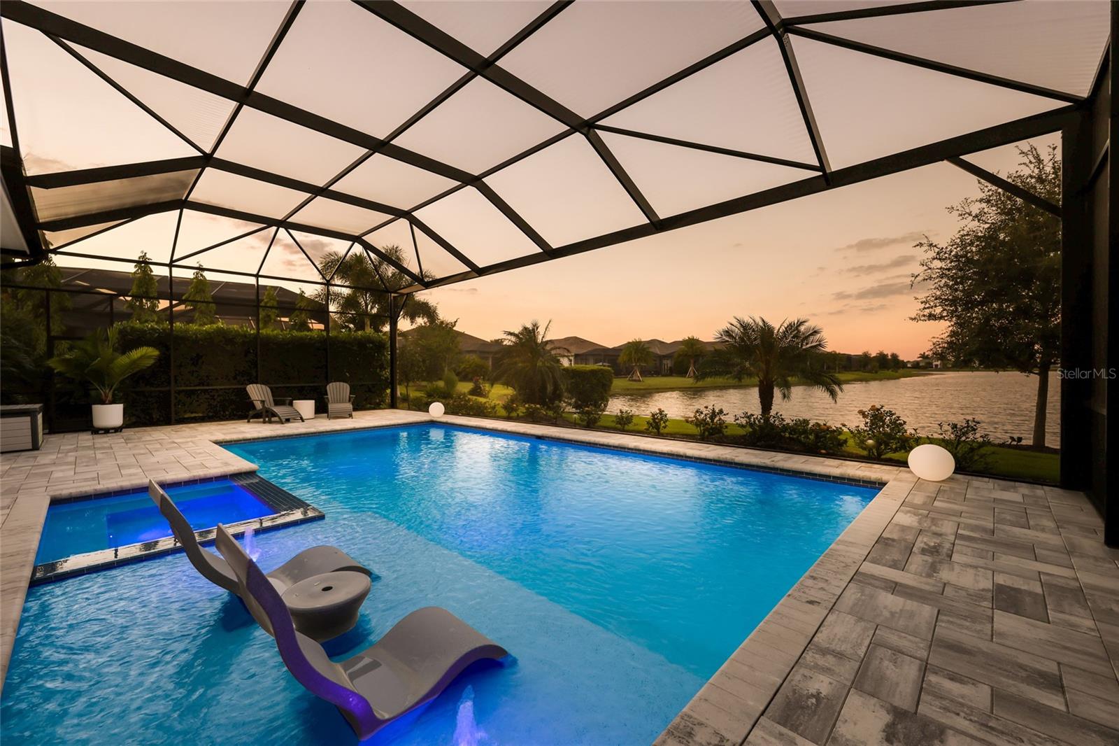 8281 PAVIA WAY, Lakewood Ranch, FL 34202