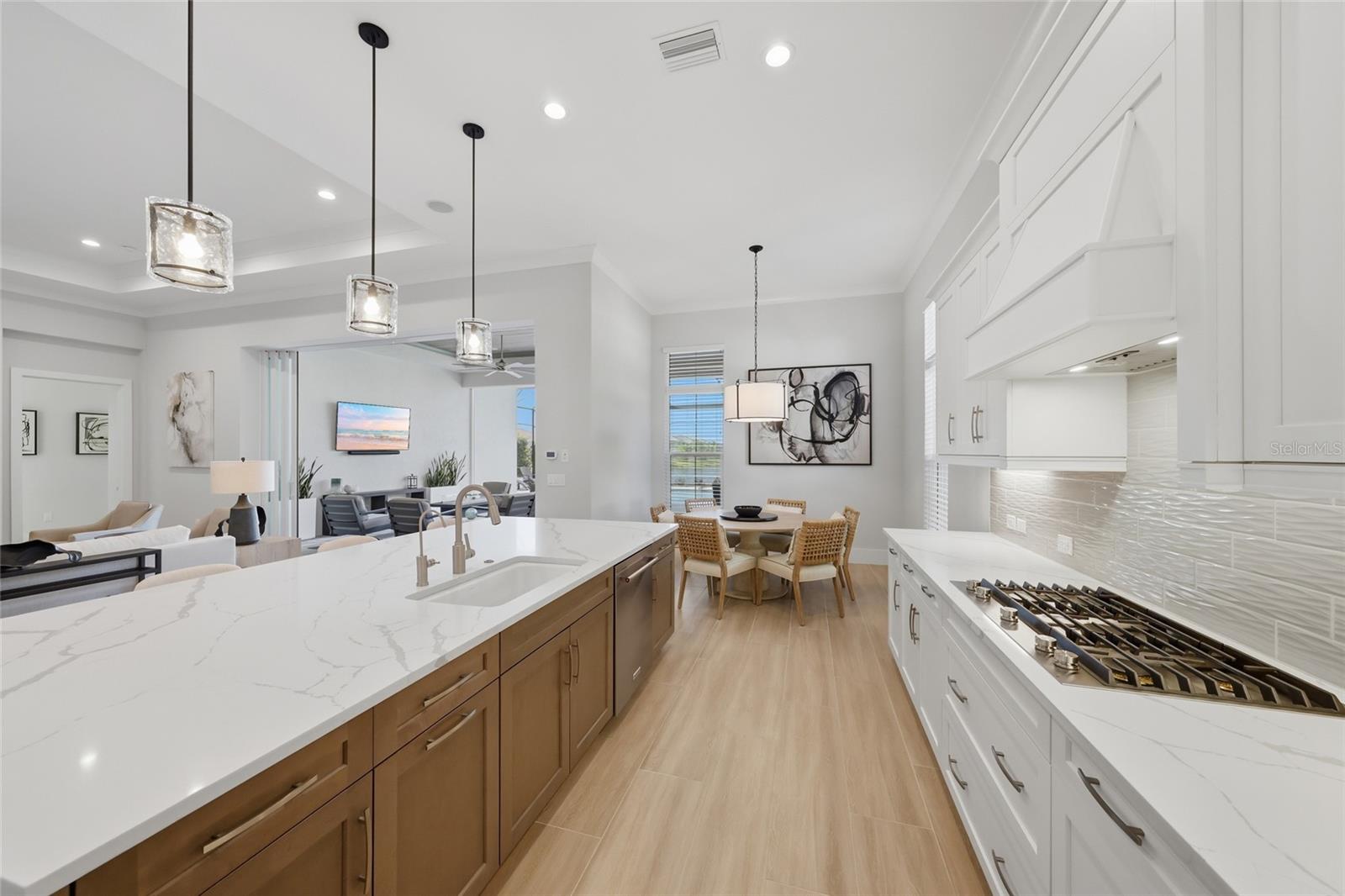 8281 PAVIA WAY, Lakewood Ranch, FL 34202