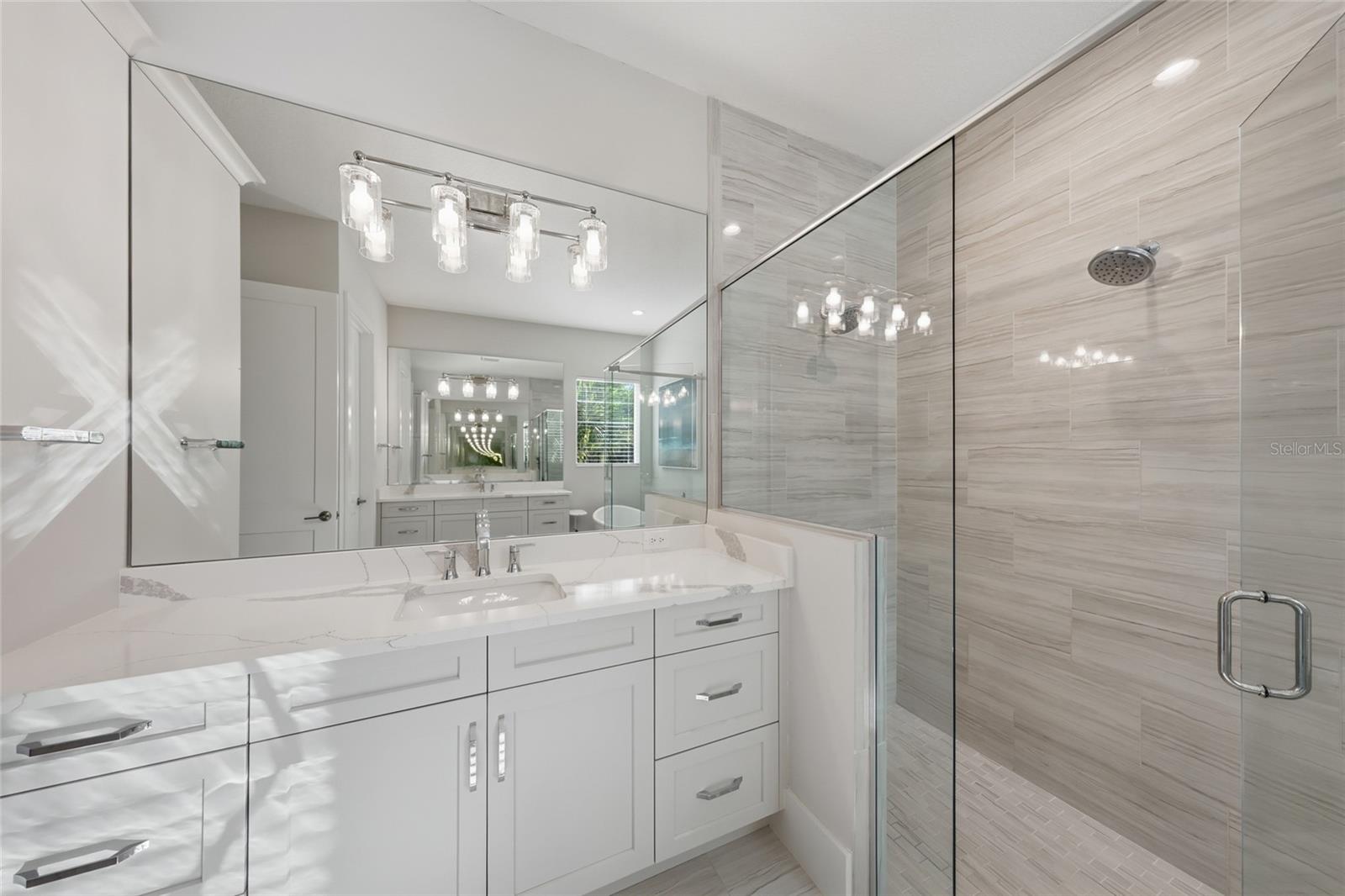 8281 PAVIA WAY, Lakewood Ranch, FL 34202