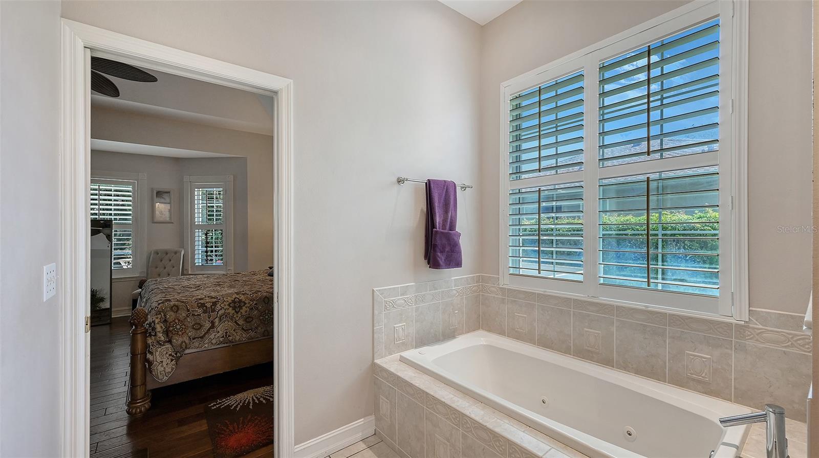 3974 SERENITY CIRCLE, Sarasota, FL 34235