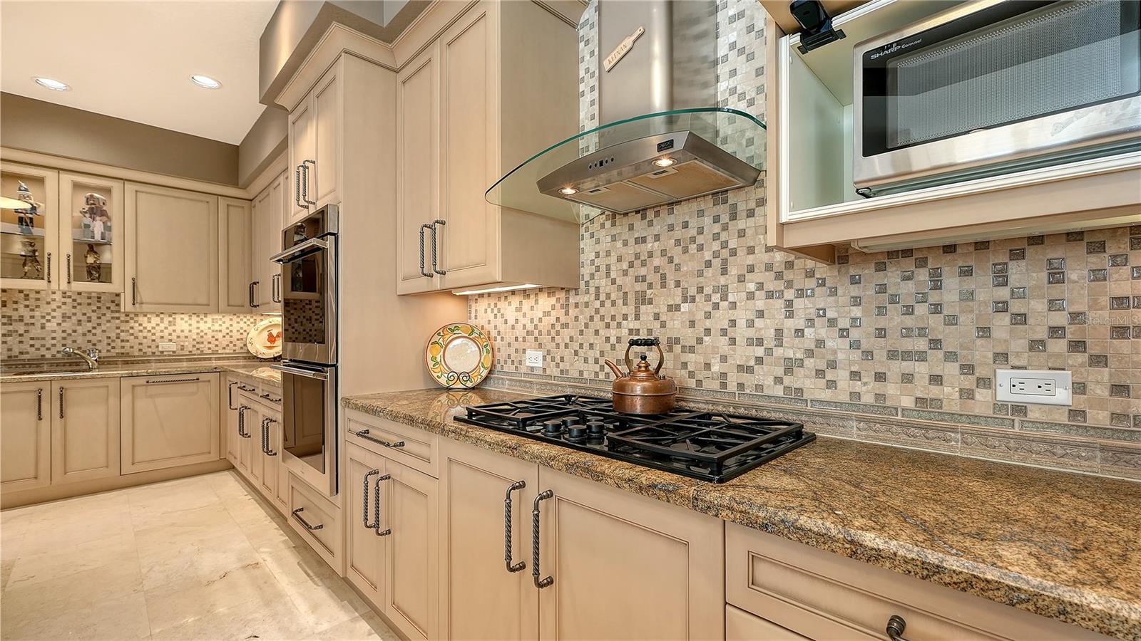 2050 BENJAMIN FRANKLIN DRIVE, #PH1102, Sarasota, FL 34236