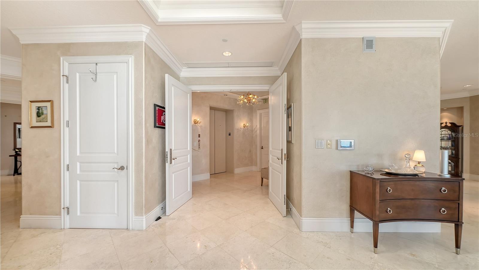 2050 BENJAMIN FRANKLIN DRIVE, #PH1102, Sarasota, FL 34236