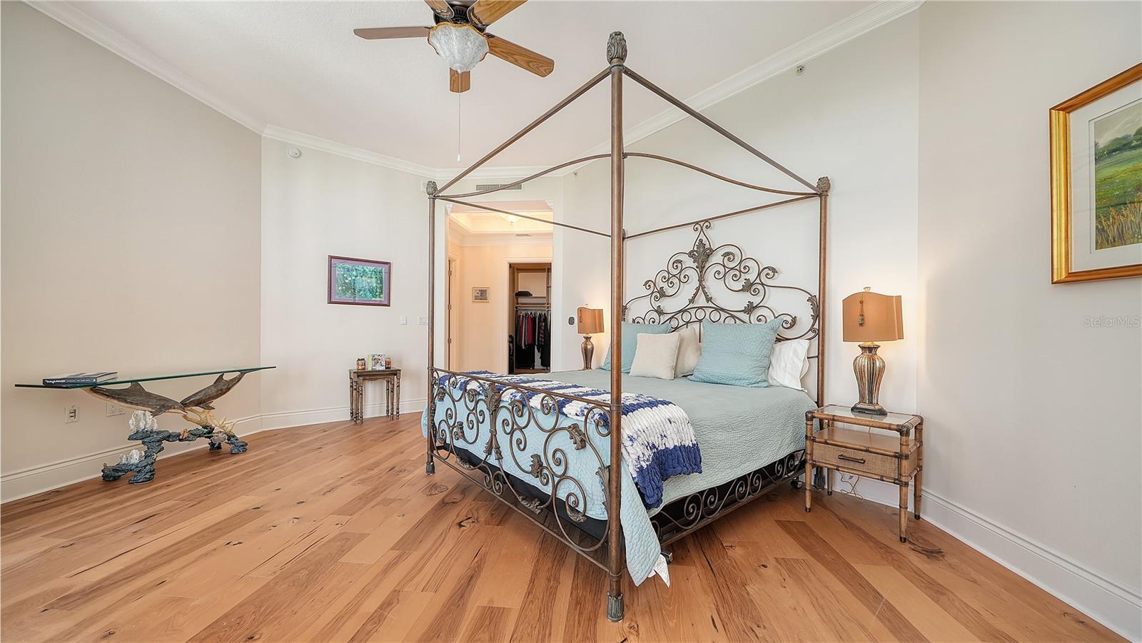 2050 BENJAMIN FRANKLIN DRIVE, #PH1102, Sarasota, FL 34236