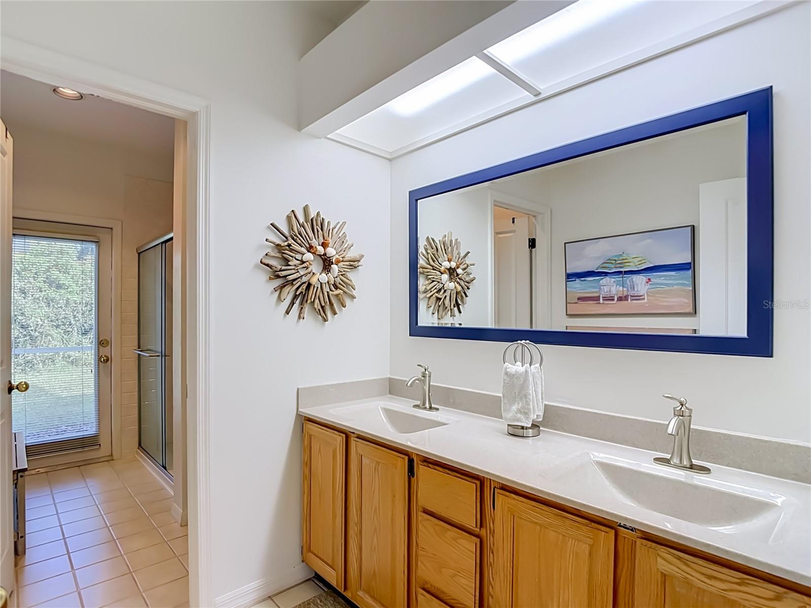 8704 BROADGREEN COURT, Tampa, FL 33647