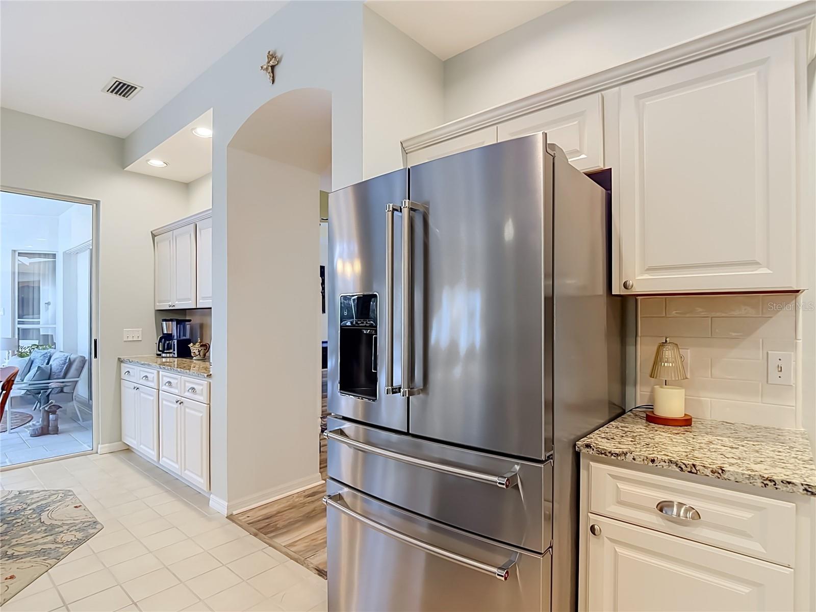 8704 BROADGREEN COURT, Tampa, FL 33647