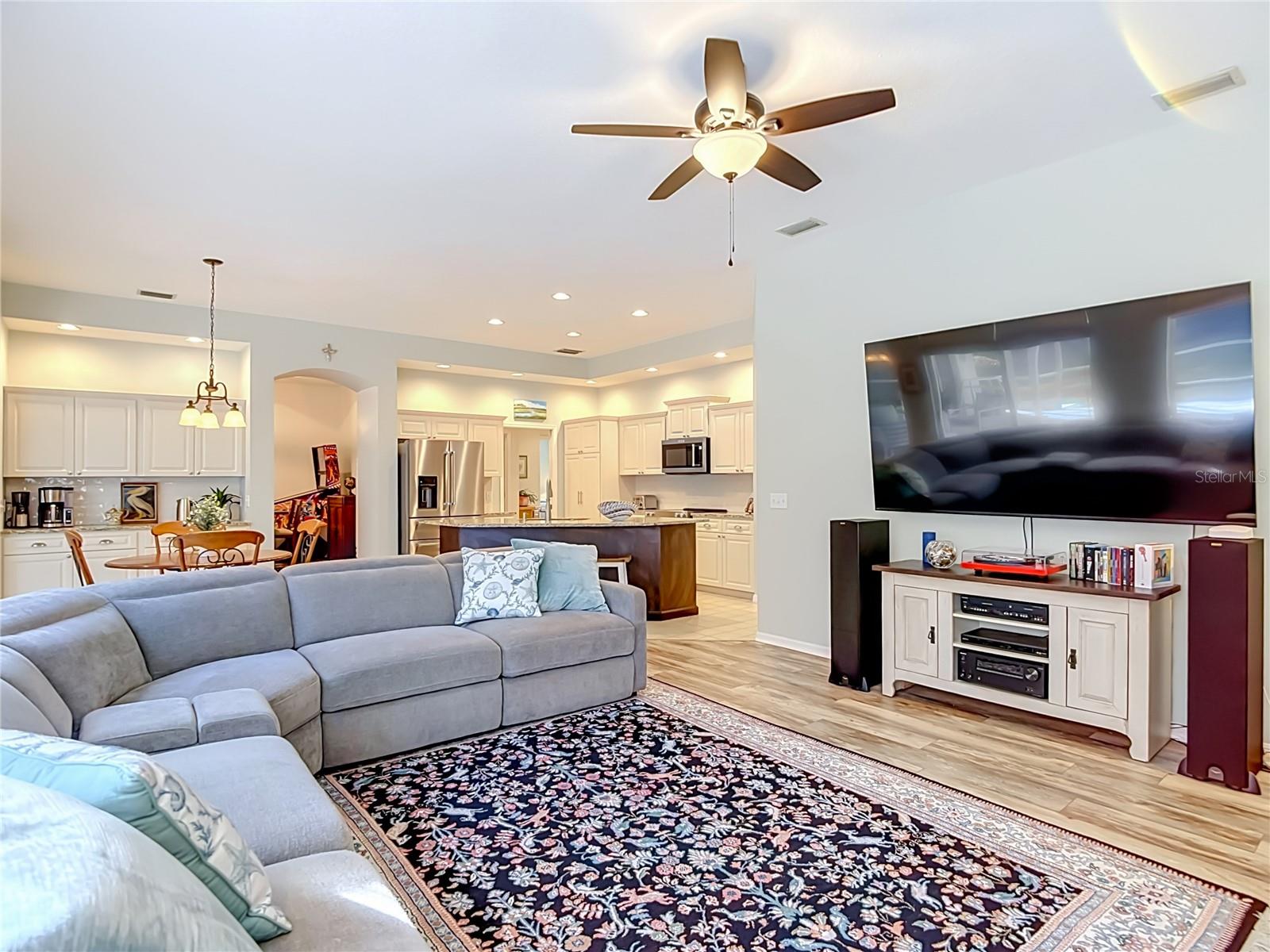 8704 BROADGREEN COURT, Tampa, FL 33647