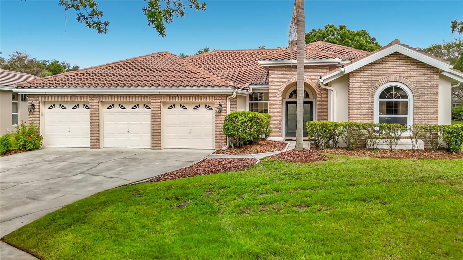 8704 BROADGREEN COURT, Tampa, FL 33647