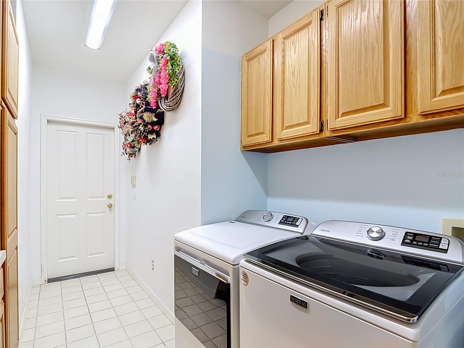 8704 BROADGREEN COURT, Tampa, FL 33647