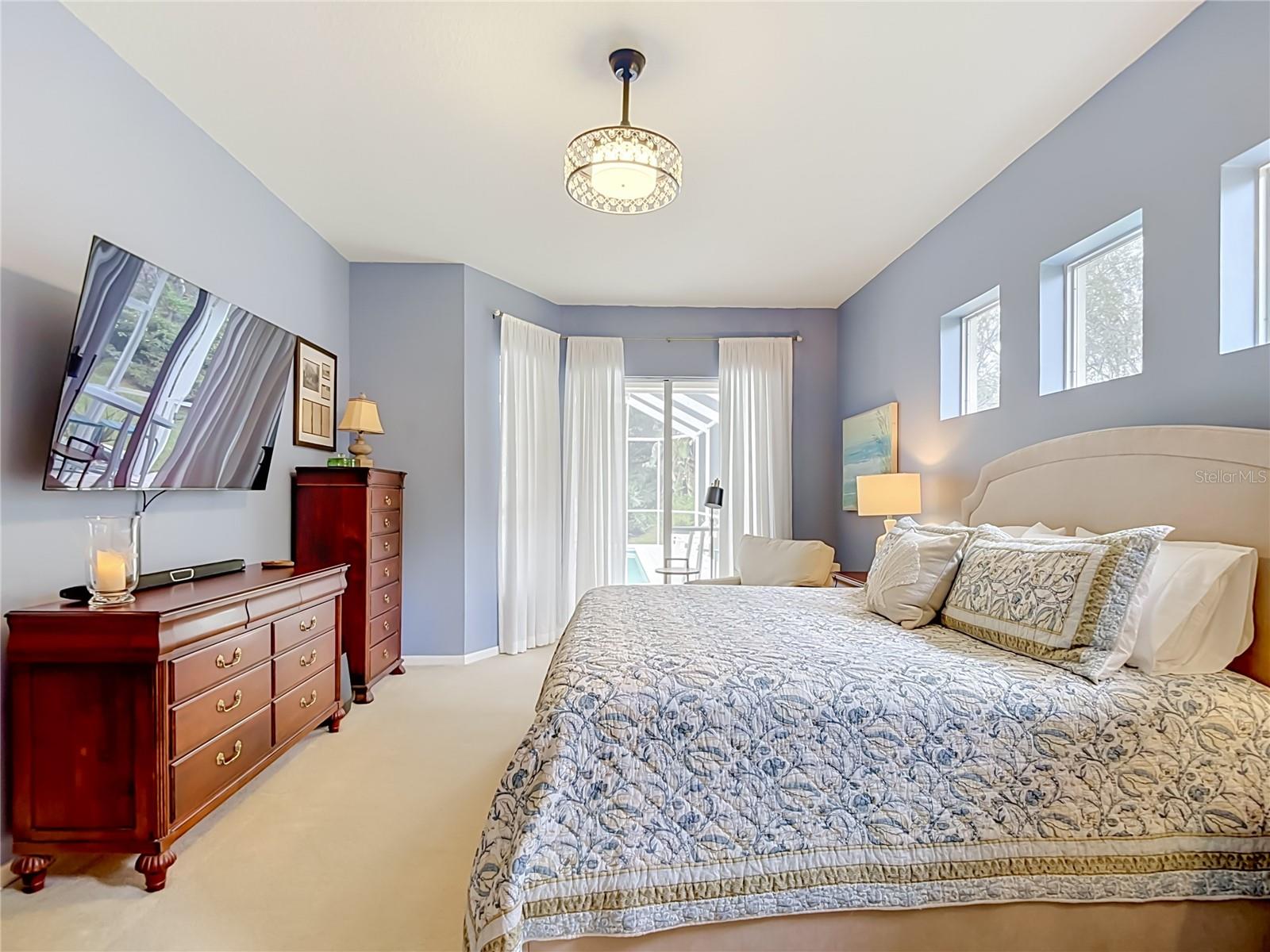 8704 BROADGREEN COURT, Tampa, FL 33647