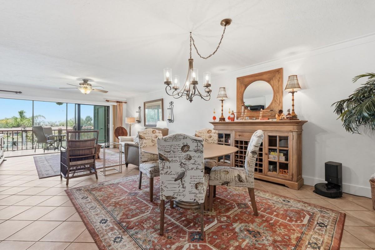 9604 CORTEZ ROAD W, #414, Bradenton, FL 34210