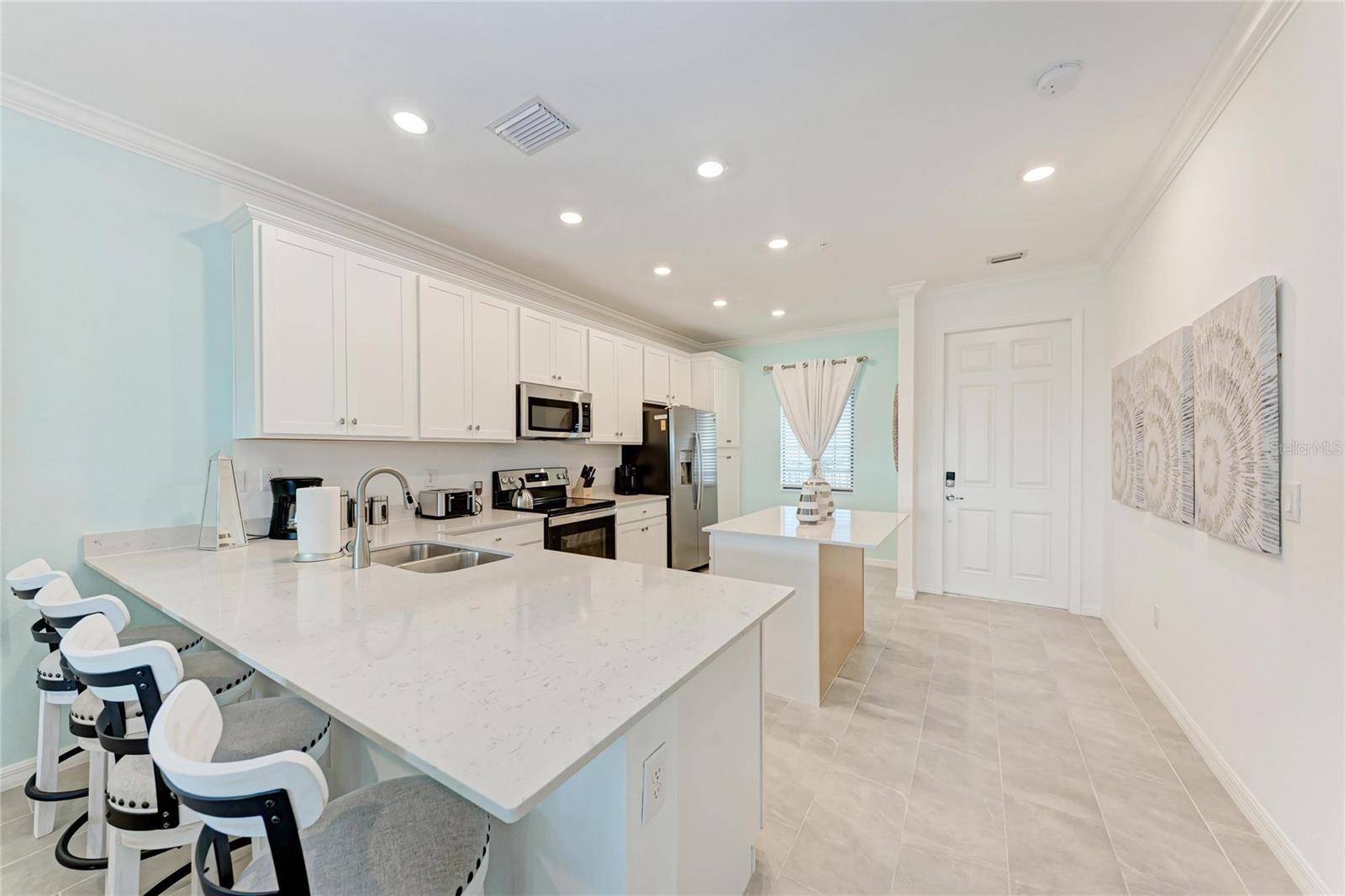 18114 GAWTHROP DRIVE, #404, Bradenton, FL 34211