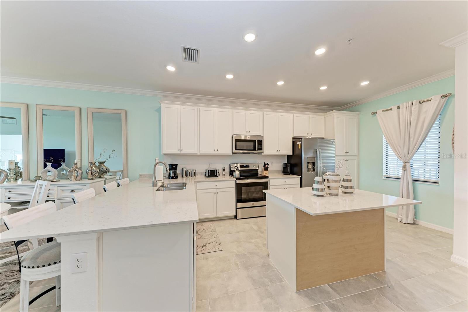 18114 GAWTHROP DRIVE, #404, Bradenton, FL 34211