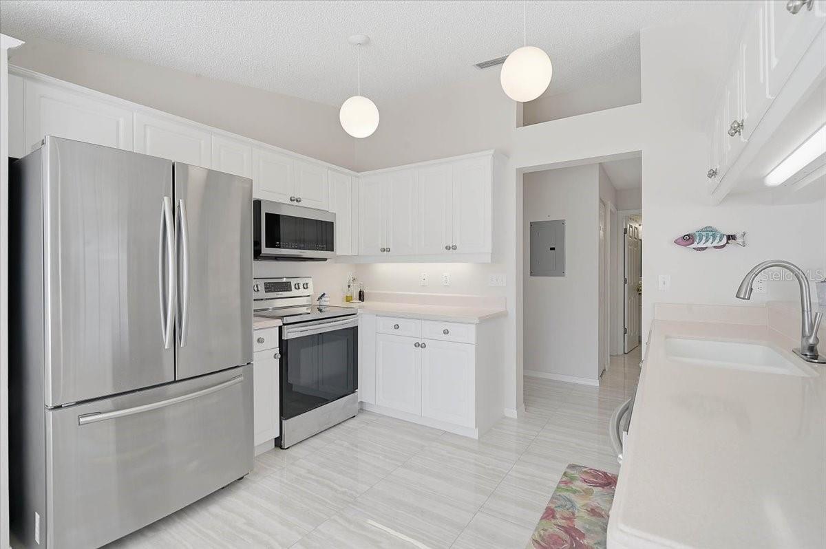 4214 CADDIE DRIVE E, #204, Bradenton, FL 34203