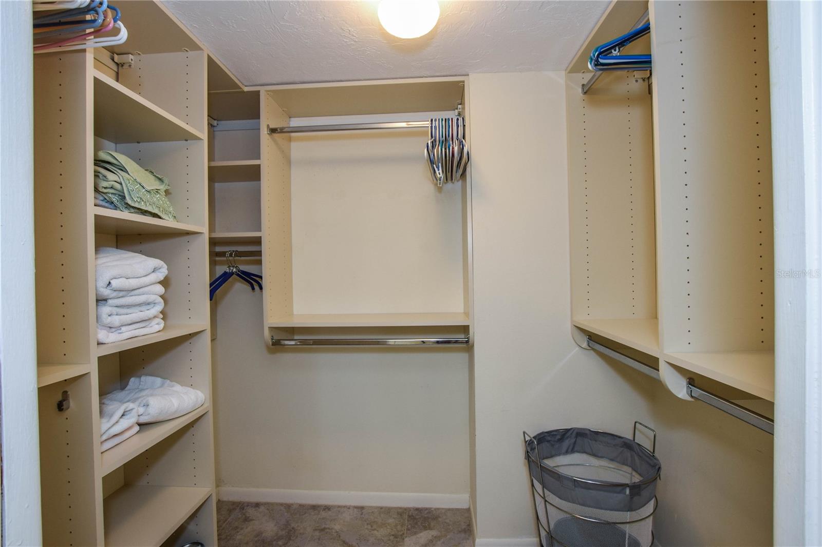 1100 CAPRI ISLES BOULEVARD, #318, Venice, FL 34292