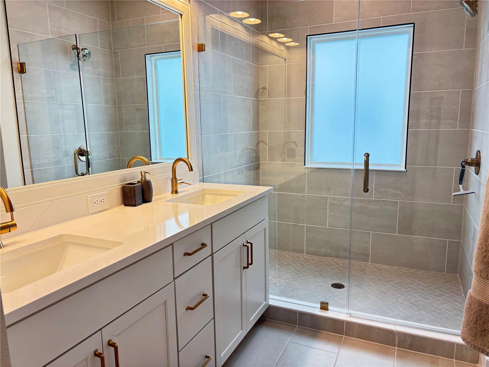 1627 SPRINGWELL LANE, Sarasota, FL 34240