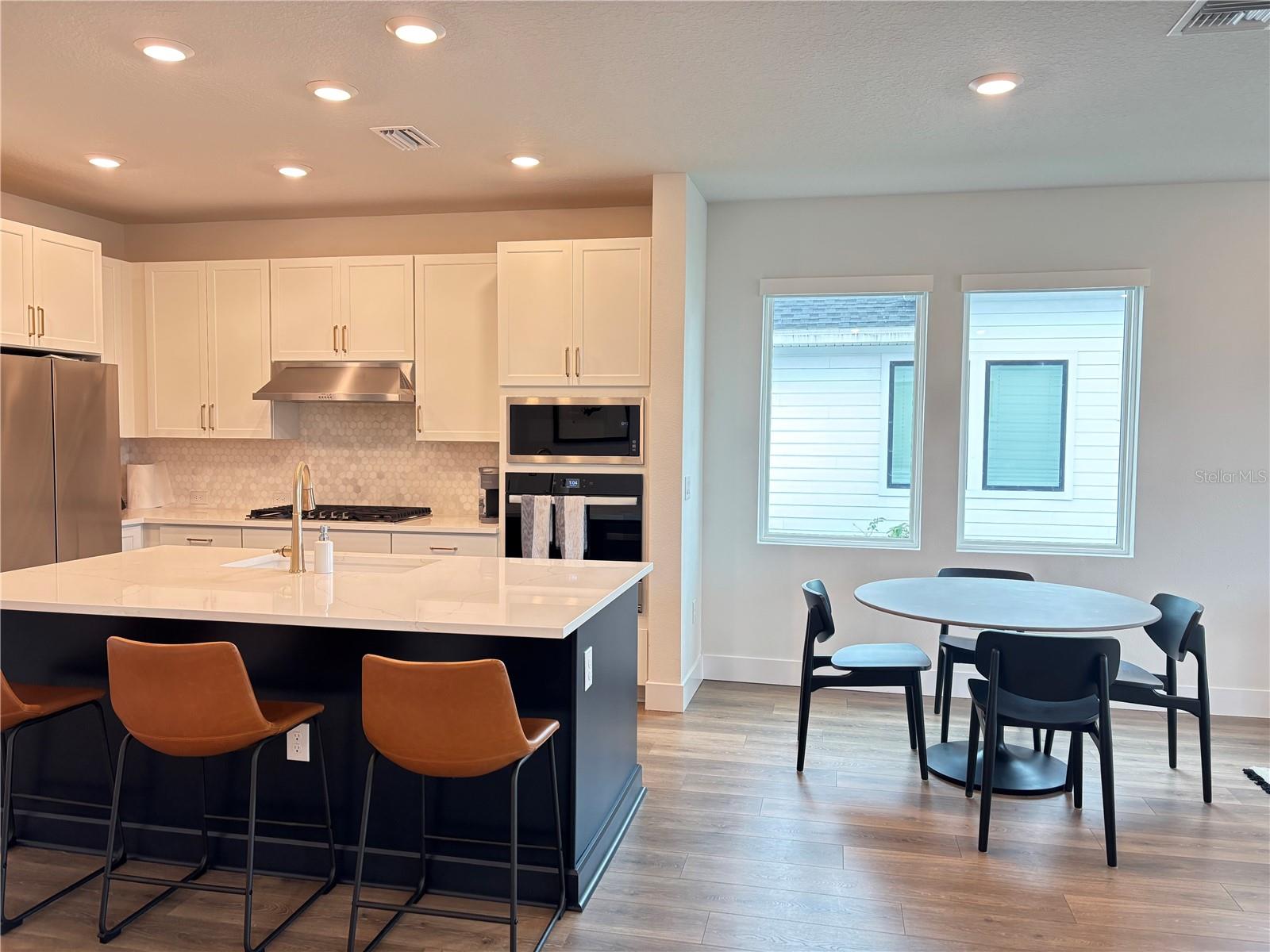 1627 SPRINGWELL LANE, Sarasota, FL 34240
