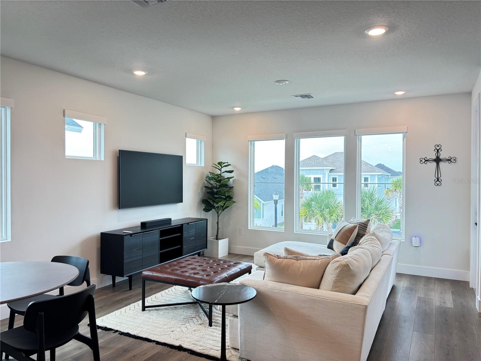 1627 SPRINGWELL LANE, Sarasota, FL 34240