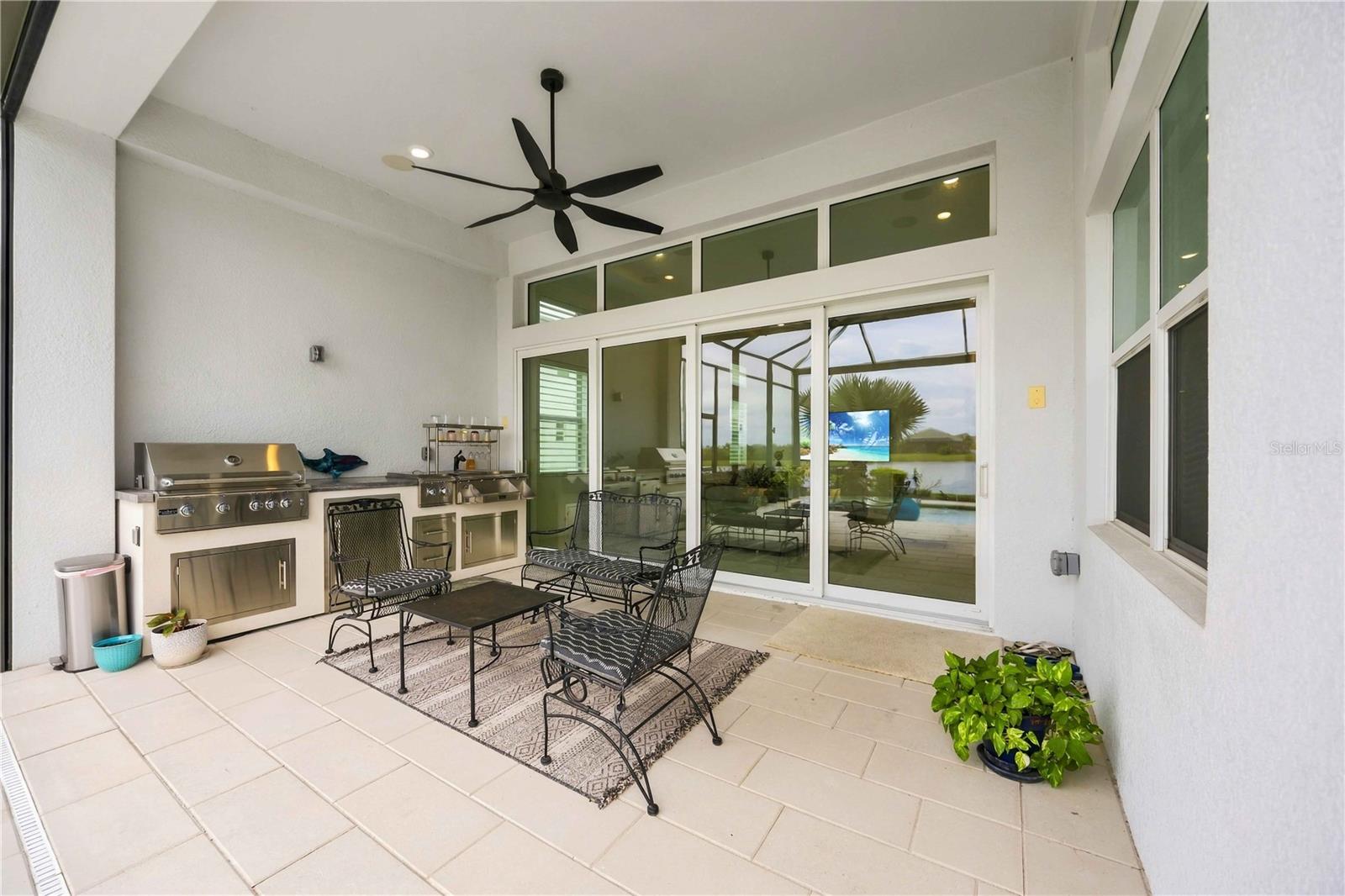 8110 REDONDA LOOP, Bradenton, FL 34202