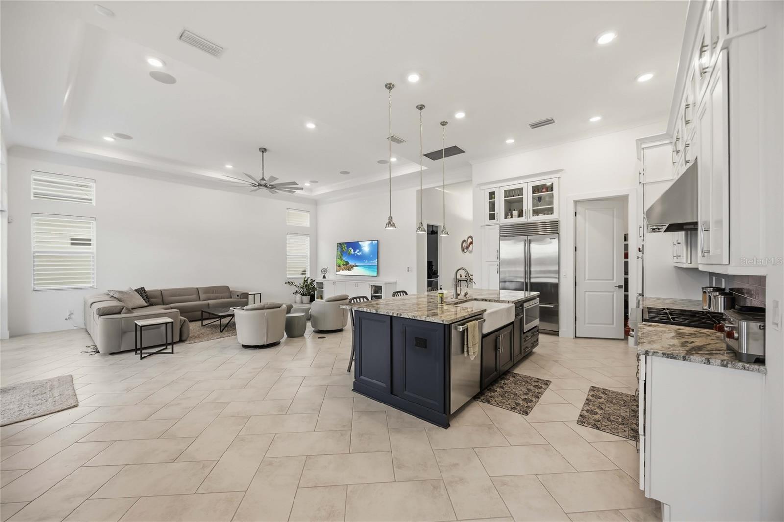 8110 REDONDA LOOP, Bradenton, FL 34202