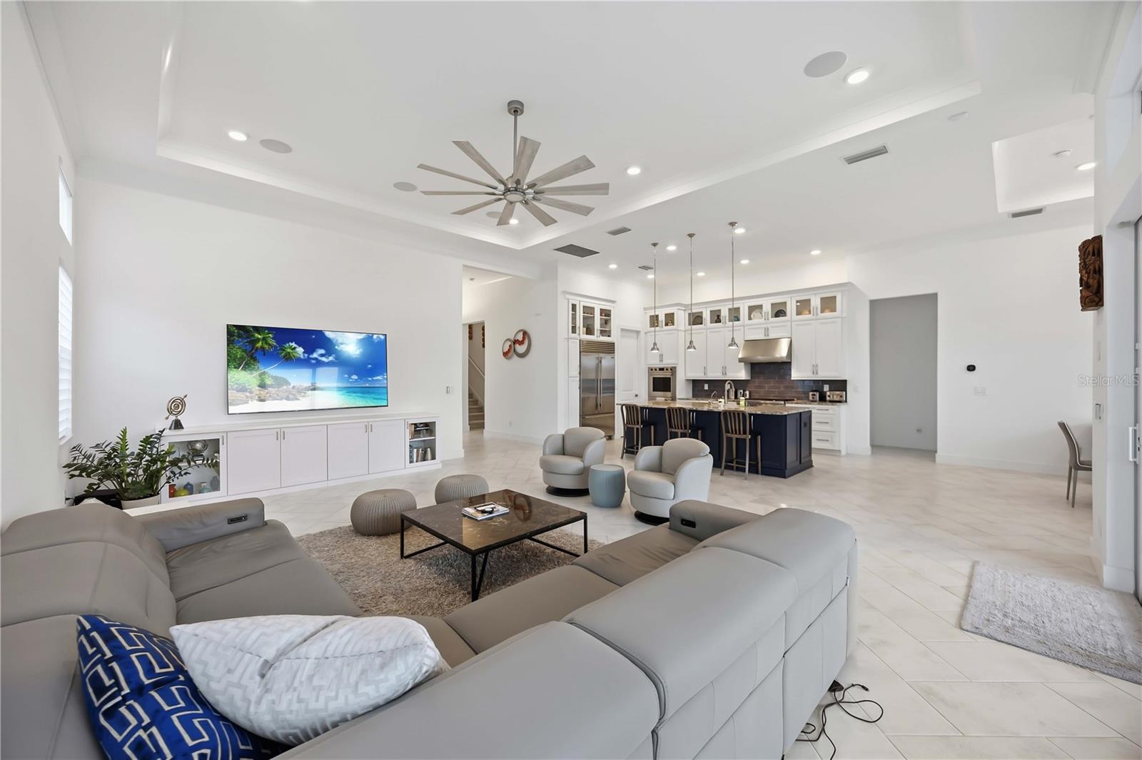 8110 REDONDA LOOP, Bradenton, FL 34202