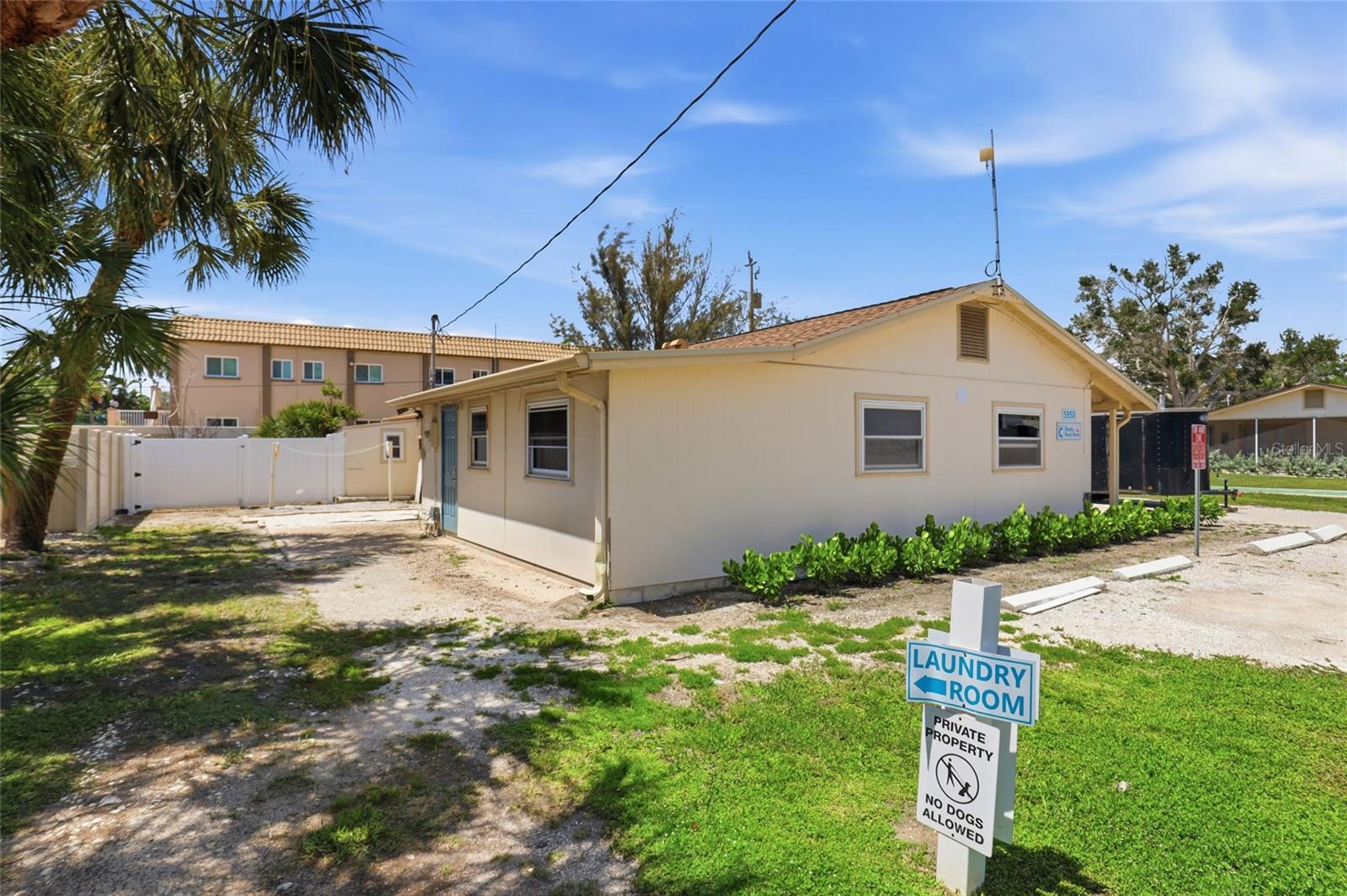 5950 MIDNIGHT PASS ROAD, #101, Sarasota, FL 34242