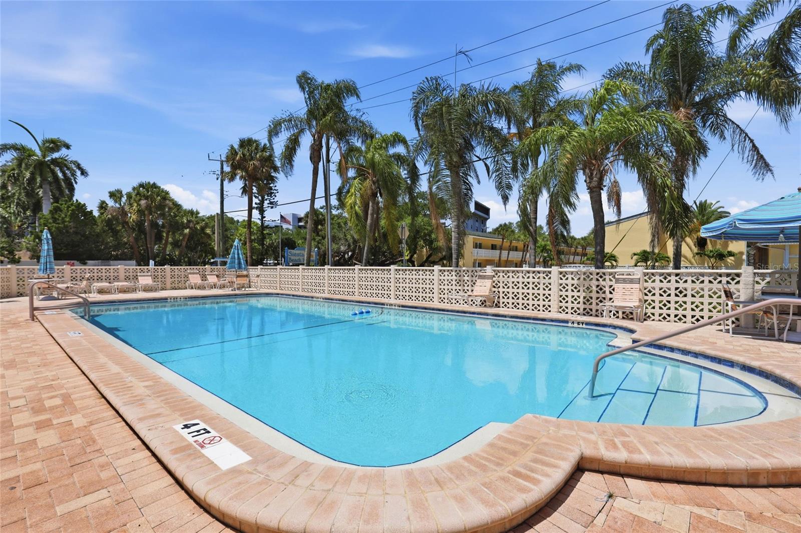 5950 MIDNIGHT PASS ROAD, #101, Sarasota, FL 34242