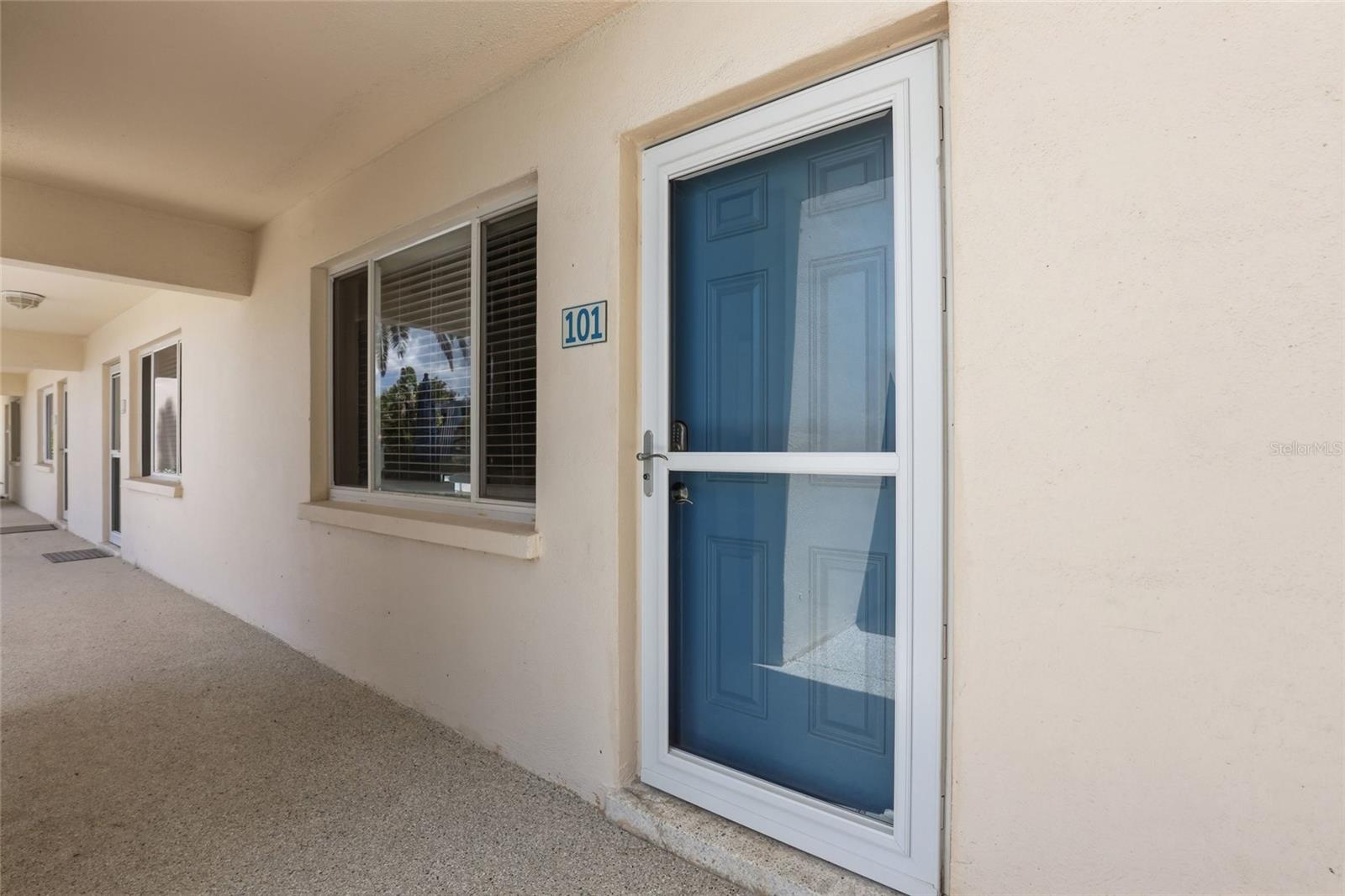5950 MIDNIGHT PASS ROAD, #101, Sarasota, FL 34242