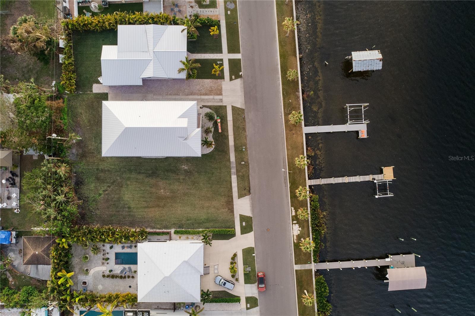 1910 RIVERSIDE DRIVE E, Bradenton, FL 34208
