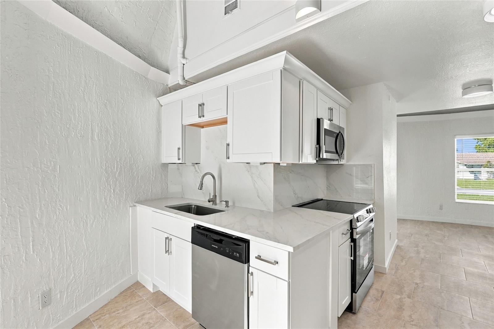 2881 GENTIAN ROAD, Venice, FL 34293