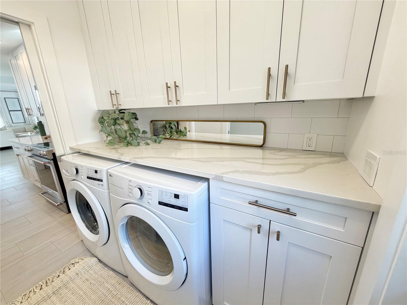 1523 NAPOLI DRIVE E, Sarasota, FL 34232