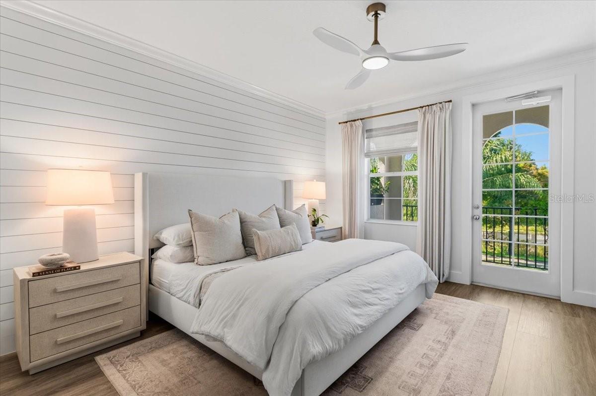 1523 NAPOLI DRIVE E, Sarasota, FL 34232