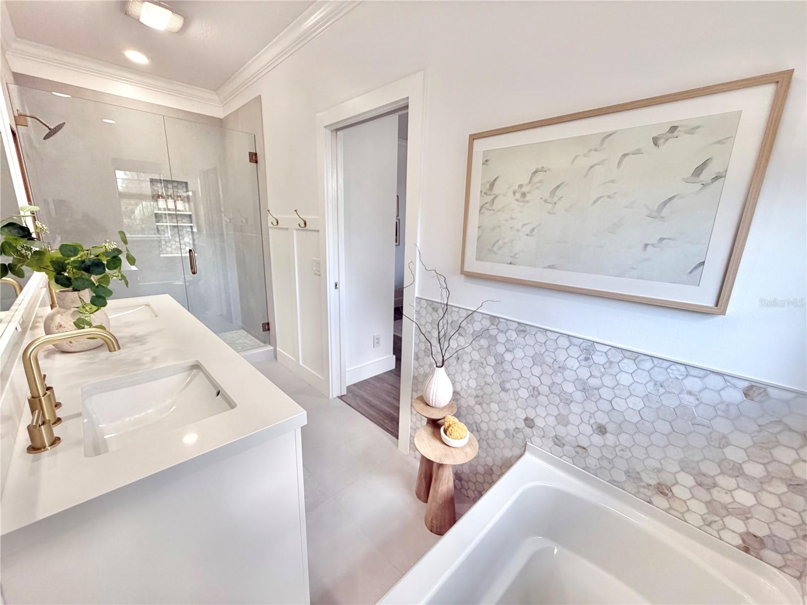 1523 NAPOLI DRIVE E, Sarasota, FL 34232