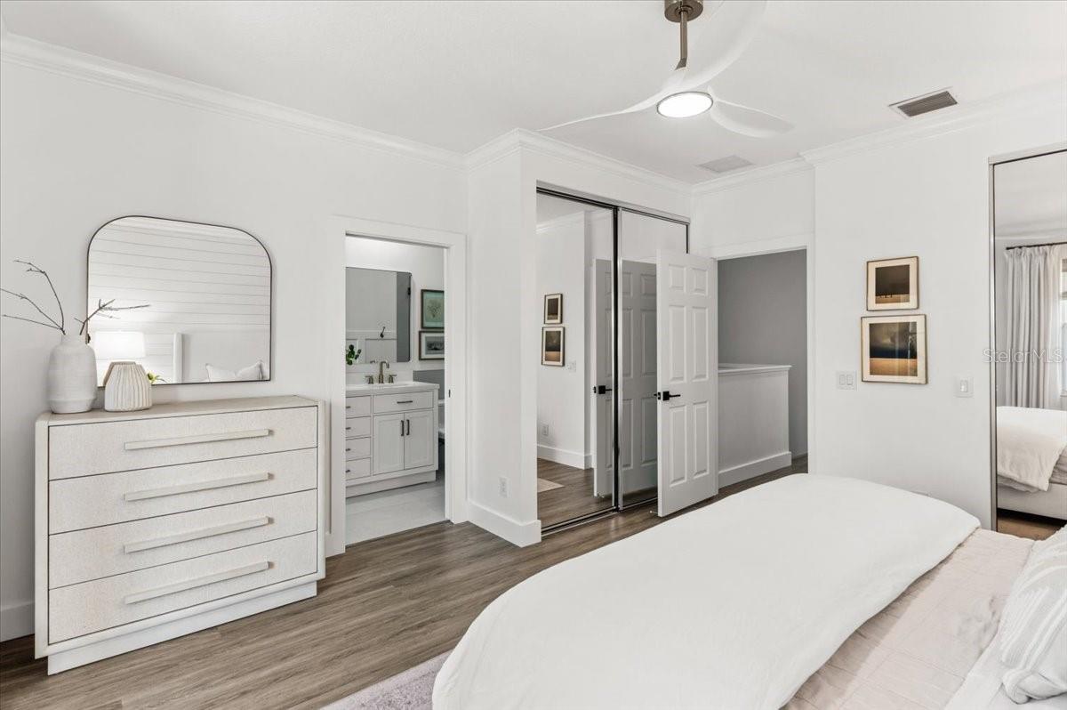 1523 NAPOLI DRIVE E, Sarasota, FL 34232