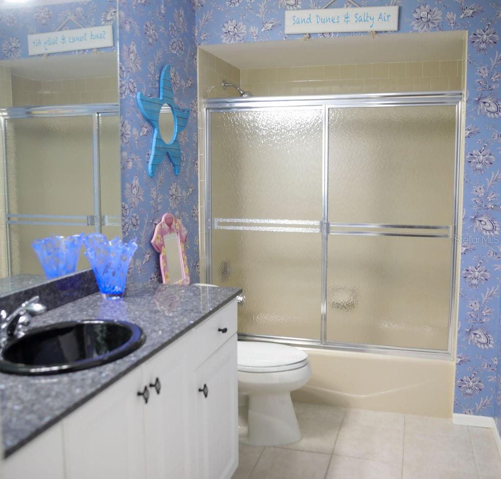 4543 FOREST WOOD TRAIL, #33, Sarasota, FL 34241